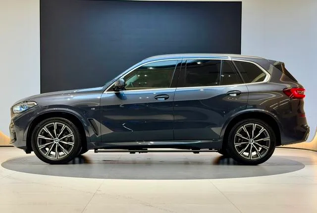 BMW X5 2021 Restyling xDrive40i M Sports suit exterior photo 6 BMW X5 2021 Restyling xDrive40i M Sports suit exterior photo 6