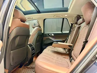 BMW X5 2021 Restyling xDrive40i M Sports suit interior photo 15 BMW X5 2021 Restyling xDrive40i M Sports suit interior photo 15