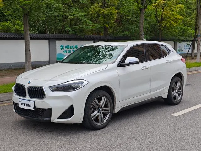 BMW X2 2021 sDrive25i Versión aguda exterior foto 1 BMW X2 2021 sDrive25i Versión aguda exterior foto 1