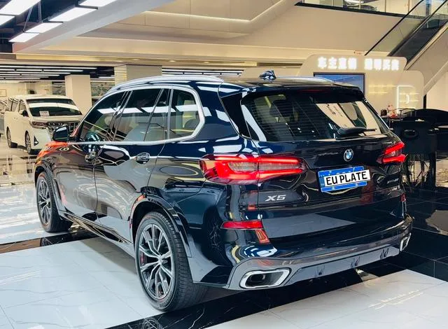 BMW X5 2021 Reforma xDrive40i M Conjunto deportivo exterior foto 3