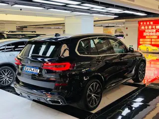 BMW X5 2021 Reforma xDrive40i M Conjunto deportivo exterior foto 4