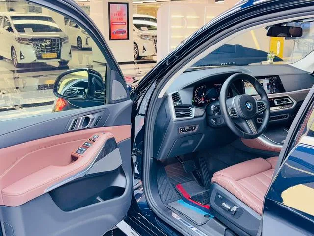 BMW X5 2021 Reforma xDrive40i M Conjunto deportivo exterior foto 5
