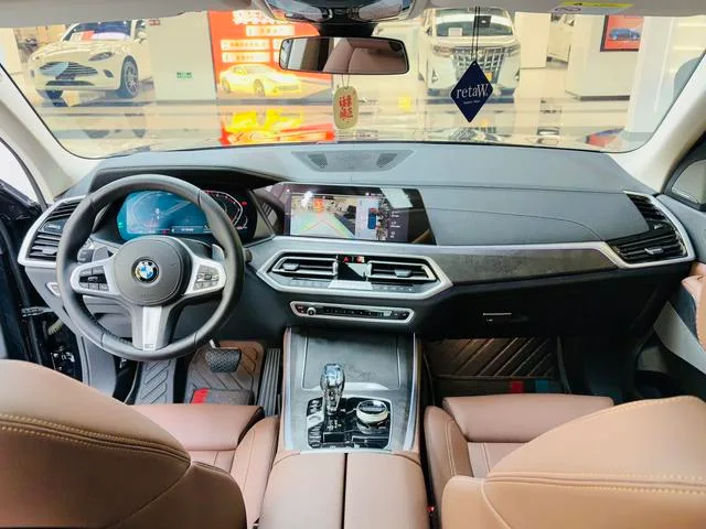 BMW X5 2021 Reforma xDrive40i M Conjunto deportivo exterior foto 8
