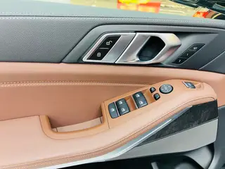BMW X5 2021 Reforma xDrive40i M Conjunto deportivo exterior foto 9