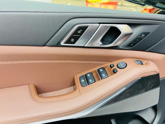 BMW X5 2021 Reforma xDrive40i M Conjunto deportivo exterior foto 9