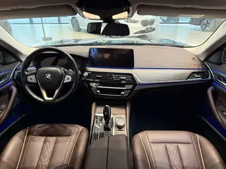 BMW 5 Series 2022 530Li Líder Traje de lujo exterior foto 4 BMW 5 Series 2022 530Li Líder Traje de lujo exterior foto 4