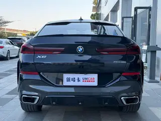 BMW X6 2022 xDrive40i Tipo de lujo M Conjunto deportivo exterior foto 5 BMW X6 2022 xDrive40i Tipo de lujo M Conjunto deportivo exterior foto 5