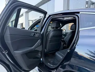 BMW X6 2022 xDrive40i Tipo de lujo M Conjunto deportivo interior foto 14 BMW X6 2022 xDrive40i Tipo de lujo M Conjunto deportivo interior foto 14