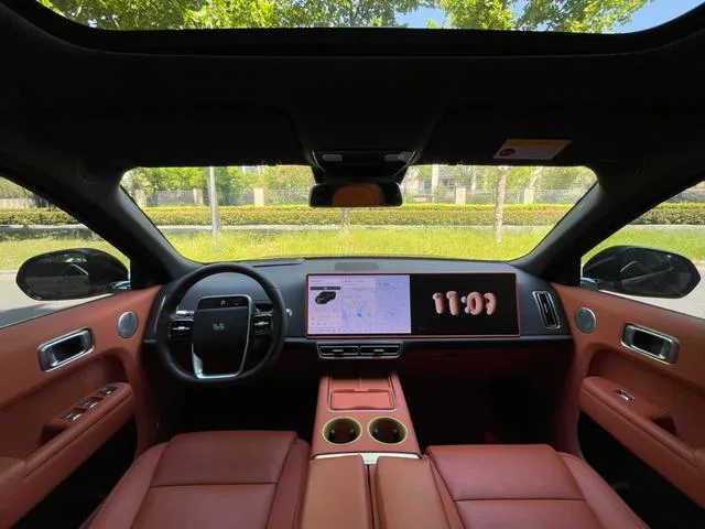 Li Auto L9 2024 Ultra Edición interior foto 11 Li Auto L9 2024 Ultra Edición interior foto 11