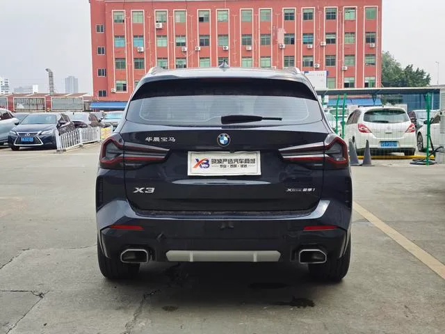 BMW X3 2022 Модификация xDrive25i M Спортивный костюм экстерьер фото 6 BMW X3 2022 Модификация xDrive25i M Спортивный костюм экстерьер фото 6