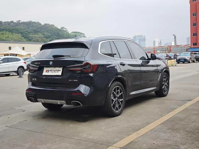 BMW X3 2022 Модификация xDrive25i M Спортивный костюм экстерьер фото 7 BMW X3 2022 Модификация xDrive25i M Спортивный костюм экстерьер фото 7