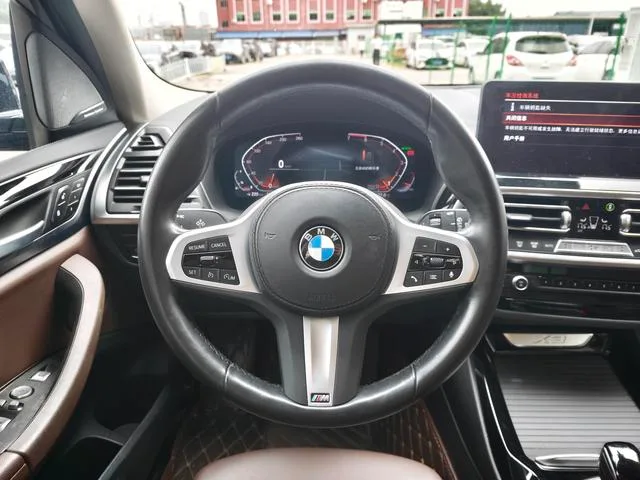 BMW X3 2022 Модификация xDrive25i M Спортивный костюм экстерьер фото 9 BMW X3 2022 Модификация xDrive25i M Спортивный костюм экстерьер фото 9