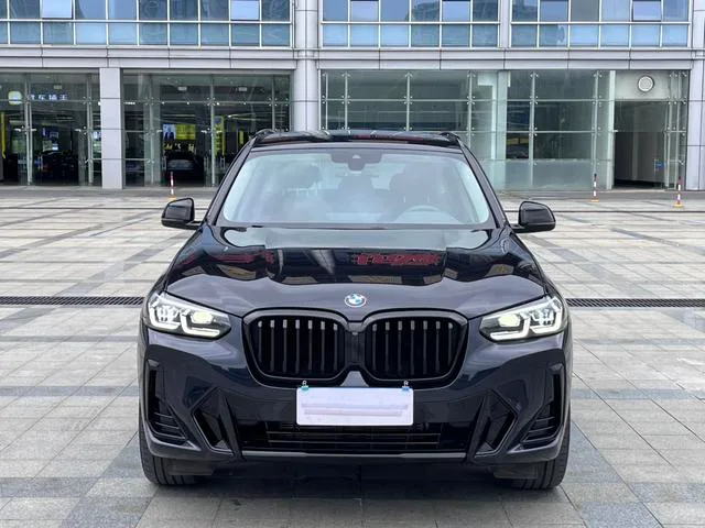 BMW X3 2022 xDrive30i Leader M Ensemble de nuit Yao extérieur photo 2 BMW X3 2022 xDrive30i Leader M Ensemble de nuit Yao extérieur photo 2