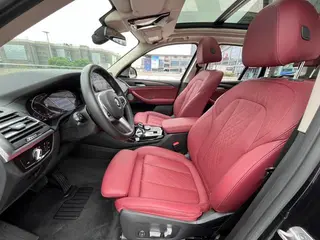 BMW X3 2022 xDrive30i Leader M Ensemble de nuit Yao intérieur photo 13 BMW X3 2022 xDrive30i Leader M Ensemble de nuit Yao intérieur photo 13