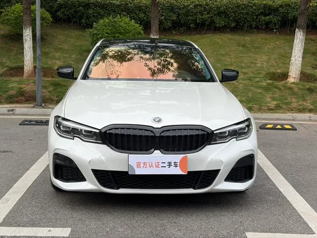 BMW 3 Series 2022 Reforma 325Li M Conjunto deportivo exterior foto 2 BMW 3 Series 2022 Reforma 325Li M Conjunto deportivo exterior foto 2