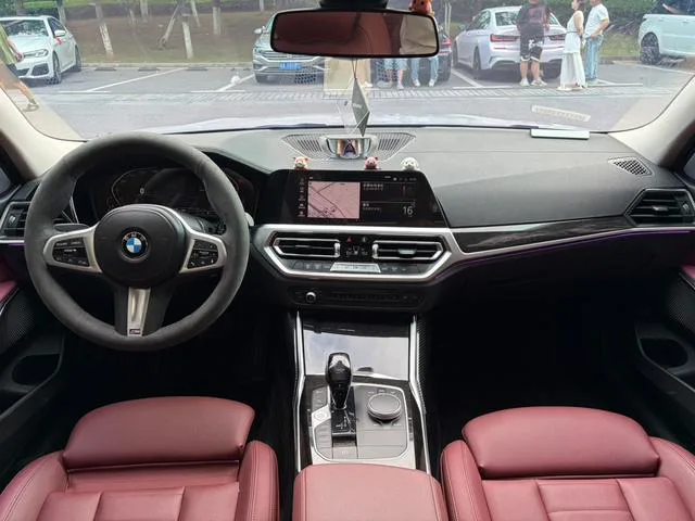 BMW 3 Series 2022 Reforma 325Li M Conjunto deportivo exterior foto 9 BMW 3 Series 2022 Reforma 325Li M Conjunto deportivo exterior foto 9
