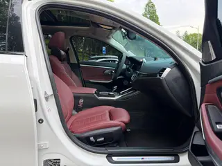 BMW 3 Series 2022 Reforma 325Li M Conjunto deportivo interior foto 15 BMW 3 Series 2022 Reforma 325Li M Conjunto deportivo interior foto 15