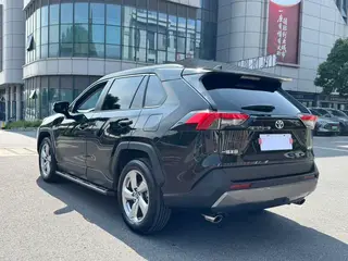 Toyota RAV4 2021 2.0L CVT Versión de lujo de tracción a dos ruedas exterior foto 7 Toyota RAV4 2021 2.0L CVT Versión de lujo de tracción a dos ruedas exterior foto 7