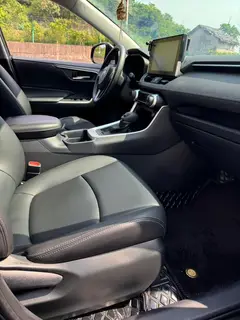 Toyota RAV4 2021 2.0L CVT Versión de lujo de tracción a dos ruedas interior foto 11 Toyota RAV4 2021 2.0L CVT Versión de lujo de tracción a dos ruedas interior foto 11