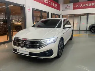 Volkswagen Sagitar 2023 300TSI DSG Превосходная версия