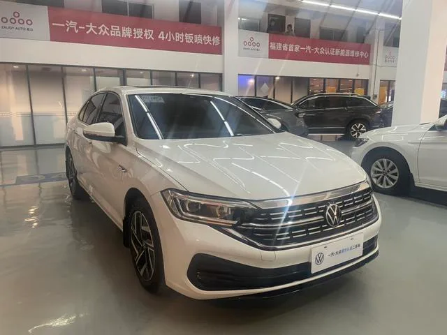 Volkswagen Sagitar 2023 300TSI DSG Premium Edition exterior photo 3 Volkswagen Sagitar 2023 300TSI DSG Premium Edition exterior photo 3