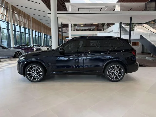 BMW X3 2023 xDrive30i Leading Type M Obsidian Night Suit exterior photo 3 BMW X3 2023 xDrive30i Leading Type M Obsidian Night Suit exterior photo 3