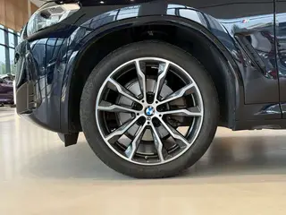 BMW X3 2023 xDrive30i Leading Type M Obsidian Night Suit interior photo 13 BMW X3 2023 xDrive30i Leading Type M Obsidian Night Suit interior photo 13