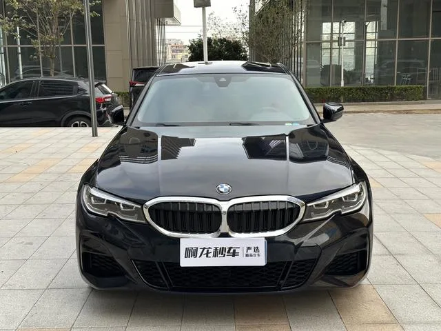 BMW 3 Series 2022 325Li M Sports suit exterior photo 2 BMW 3 Series 2022 325Li M Sports suit exterior photo 2