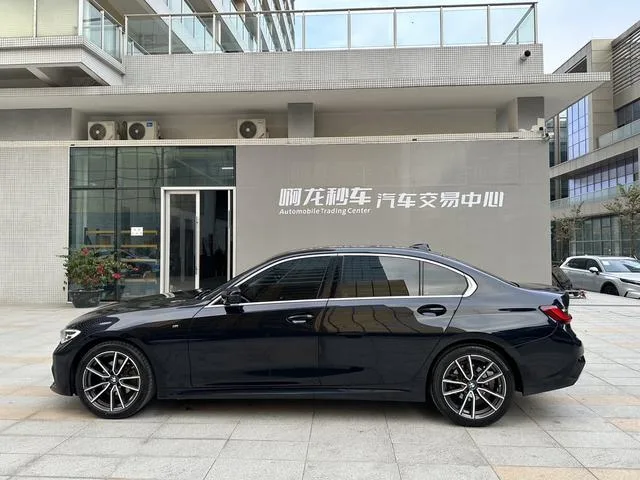 BMW 3 Series 2022 325Li M Sports suit exterior photo 4 BMW 3 Series 2022 325Li M Sports suit exterior photo 4