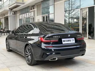 BMW 3 Series 2022 325Li M Sports suit interior photo 13 BMW 3 Series 2022 325Li M Sports suit interior photo 13