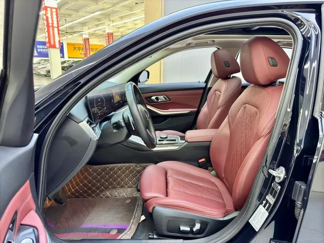 BMW 3 Series 2023 325Li M Conjunto deportivo exterior foto 5 BMW 3 Series 2023 325Li M Conjunto deportivo exterior foto 5