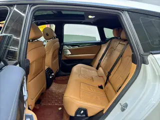 BMW 6 Series GT 2022 630i M Conjunto deportivo exterior foto 8