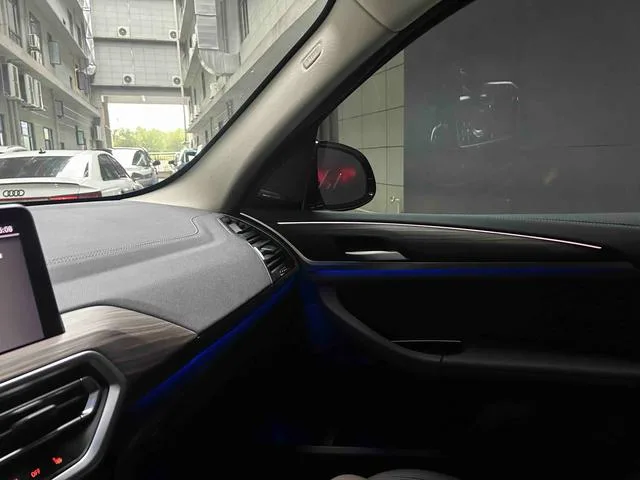 BMW X3 2022 xDrive30i Leading Type M Obsidian Night Suit interior photo 14 BMW X3 2022 xDrive30i Leading Type M Obsidian Night Suit interior photo 14