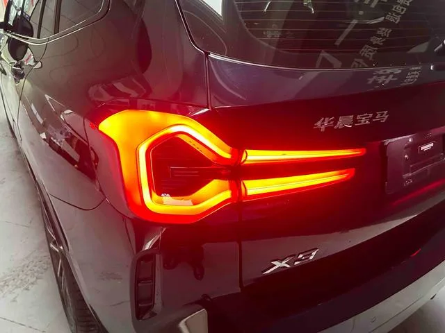 BMW X3 2022 xDrive30i Leading Type M Obsidian Night Suit interior photo 17 BMW X3 2022 xDrive30i Leading Type M Obsidian Night Suit interior photo 17