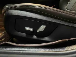 BMW 5 Series 2022 525Li M Sports suit interior photo 17 BMW 5 Series 2022 525Li M Sports suit interior photo 17