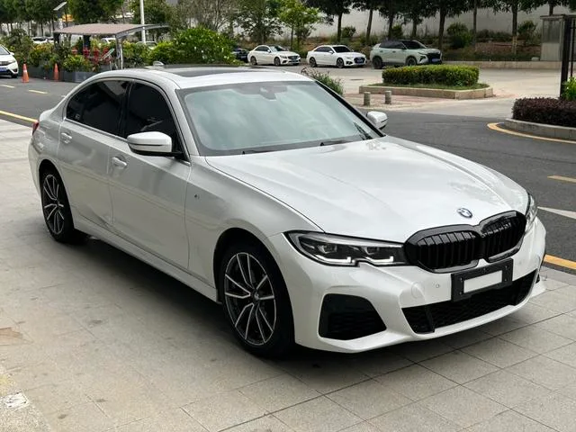 BMW 3 Series 2022 325Li M Conjunto deportivo exterior foto 3 BMW 3 Series 2022 325Li M Conjunto deportivo exterior foto 3