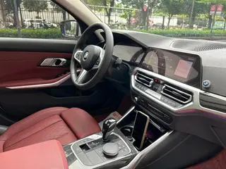 BMW 3 Series 2022 325Li M Conjunto deportivo exterior foto 5 BMW 3 Series 2022 325Li M Conjunto deportivo exterior foto 5