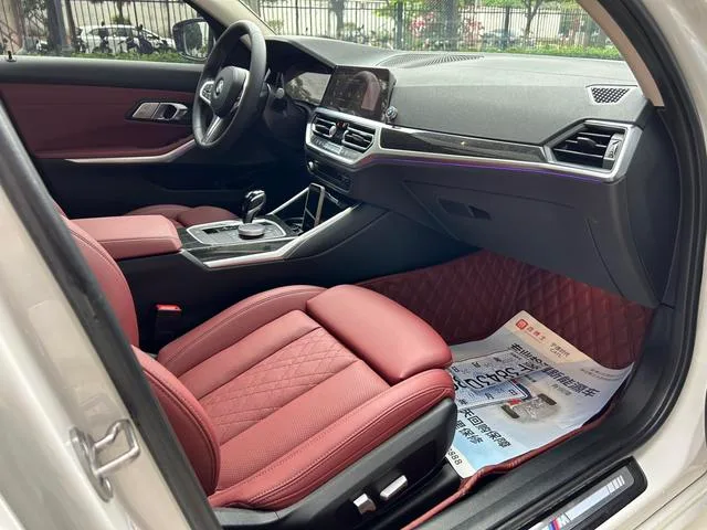 BMW 3 Series 2022 325Li M Conjunto deportivo exterior foto 6 BMW 3 Series 2022 325Li M Conjunto deportivo exterior foto 6