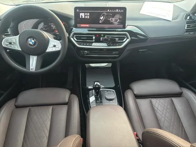 BMW X3 2022 Reforma xDrive25i M Conjunto deportivo interior foto 10 BMW X3 2022 Reforma xDrive25i M Conjunto deportivo interior foto 10