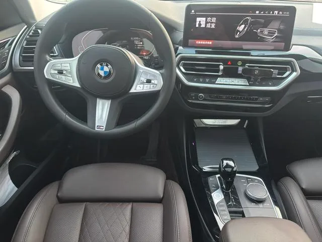 BMW X3 2022 Reforma xDrive25i M Conjunto deportivo interior foto 12 BMW X3 2022 Reforma xDrive25i M Conjunto deportivo interior foto 12