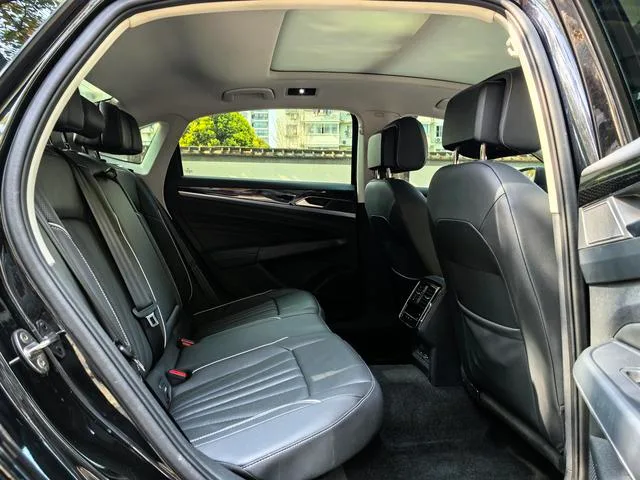 Volkswagen Passat 2024 380TSI Star Elite Edition exterior photo 5