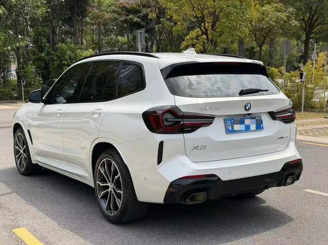BMW X3 2023 xDrive30i Líder M Traje de noche Yao exterior foto 3 BMW X3 2023 xDrive30i Líder M Traje de noche Yao exterior foto 3
