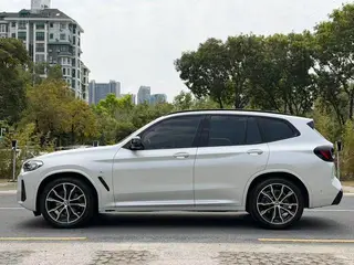 BMW X3 2023 xDrive30i Líder M Traje de noche Yao interior foto 15 BMW X3 2023 xDrive30i Líder M Traje de noche Yao interior foto 15