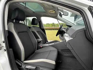 Volkswagen Golf 2023 280TSI DSG Pro extérieur photo 7 Volkswagen Golf 2023 280TSI DSG Pro extérieur photo 7