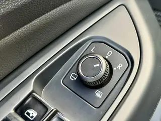 Volkswagen Passat 2022 380TSI Versión principal exterior foto 10 Volkswagen Passat 2022 380TSI Versión principal exterior foto 10