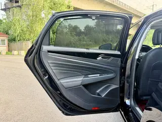 Volkswagen Passat 2022 380TSI Versión principal interior foto 17 Volkswagen Passat 2022 380TSI Versión principal interior foto 17