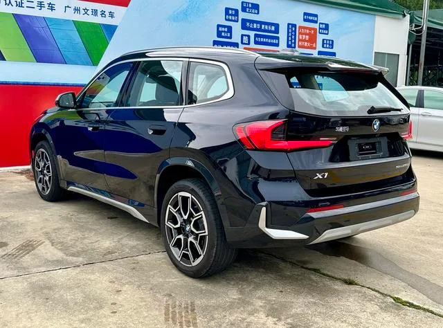 BMW X1 2025 sDrive25Li X Traje de diseño exterior foto 5 BMW X1 2025 sDrive25Li X Traje de diseño exterior foto 5