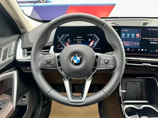 BMW X1 2025 sDrive25Li X Traje de diseño interior foto 14 BMW X1 2025 sDrive25Li X Traje de diseño interior foto 14