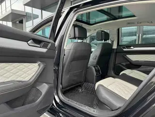 Volkswagen Magotan 2023 200 Edición conmemorativa de 10,000 vehículos 330TSI DSG De lujo exterior foto 4