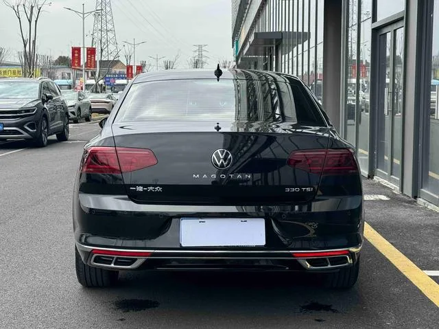 Volkswagen Magotan 2023 200 Edición conmemorativa de 10,000 vehículos 330TSI DSG De lujo interior foto 8